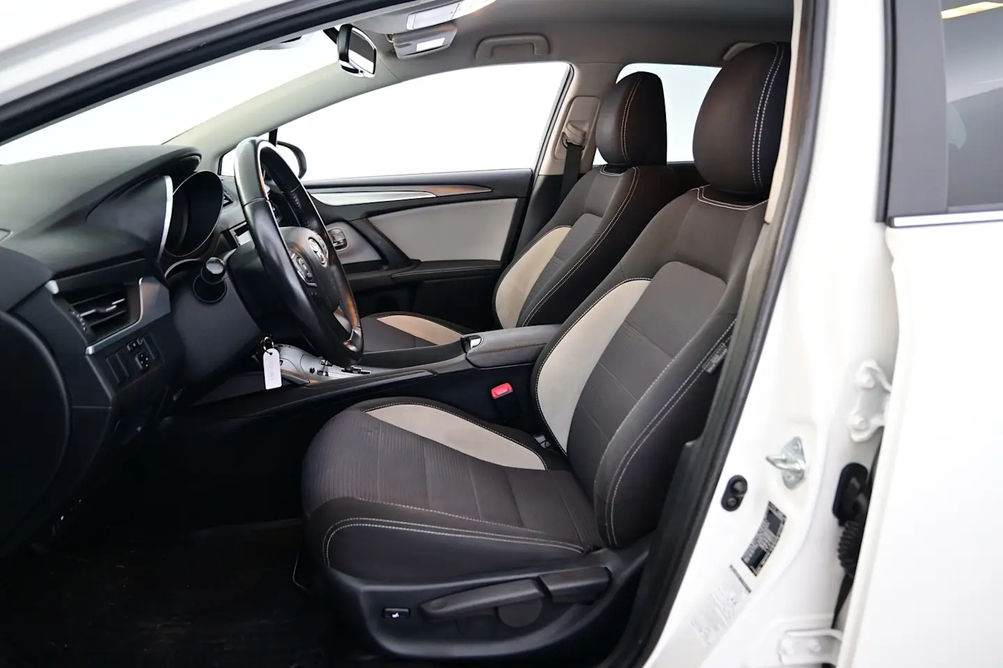 Car Image - 6t3ZrdFqUxmZIyohAquANy