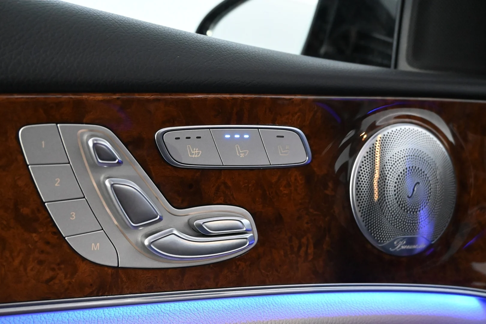 Car Image - 4Z1RplYqtInSv2VLqeYtYj