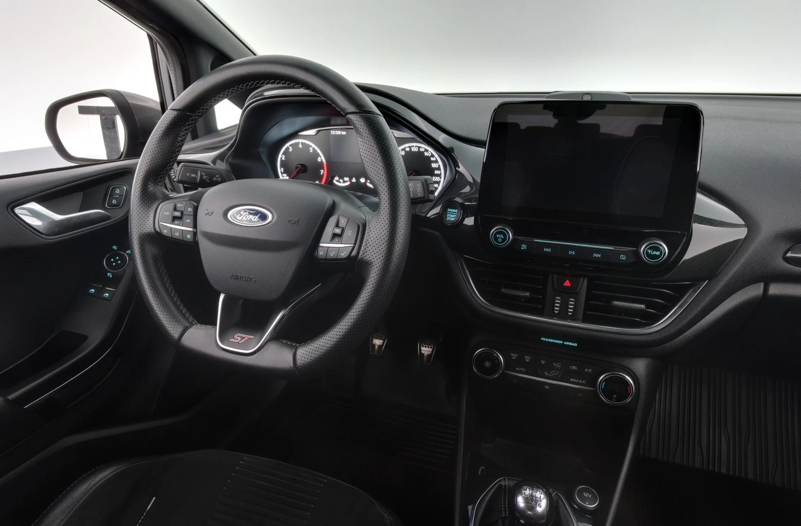 Car Image - 3tPsWsxPUz7dk885S0zky3