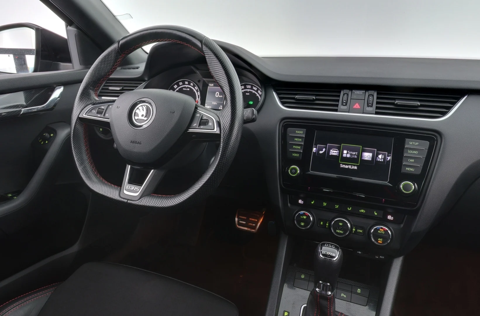 Car Image - hiX4PAiyeqBdmCyZ3uWP9