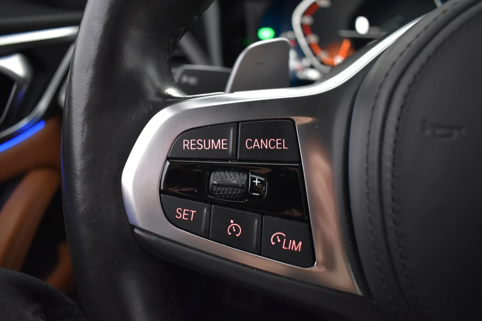 Car Image - Gh1ZvNZiaX0YvAAXp3ODt