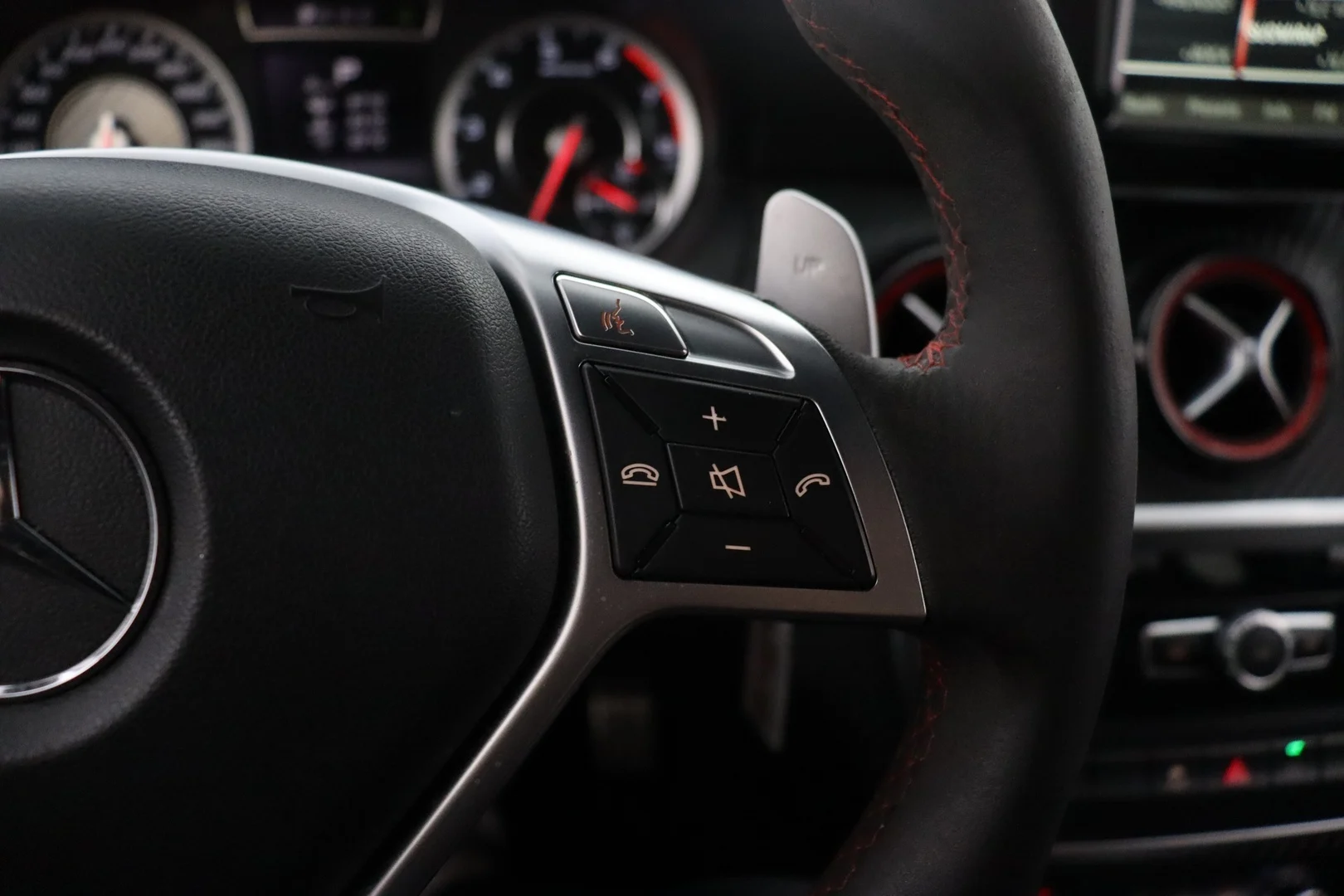 Car Image - 6DMiVvMb9lv0PW4TwoIdtj