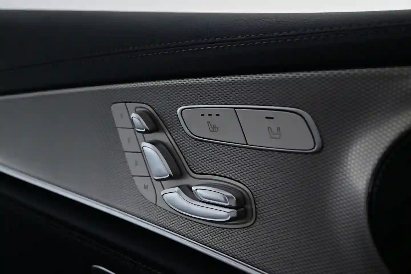 Car Image - 7IKRQO6GmrScPINeXgvHig