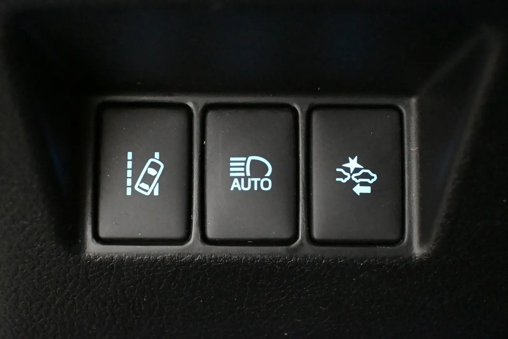 Car Image - 5UKydLYdKFSjRobjT9AKn1