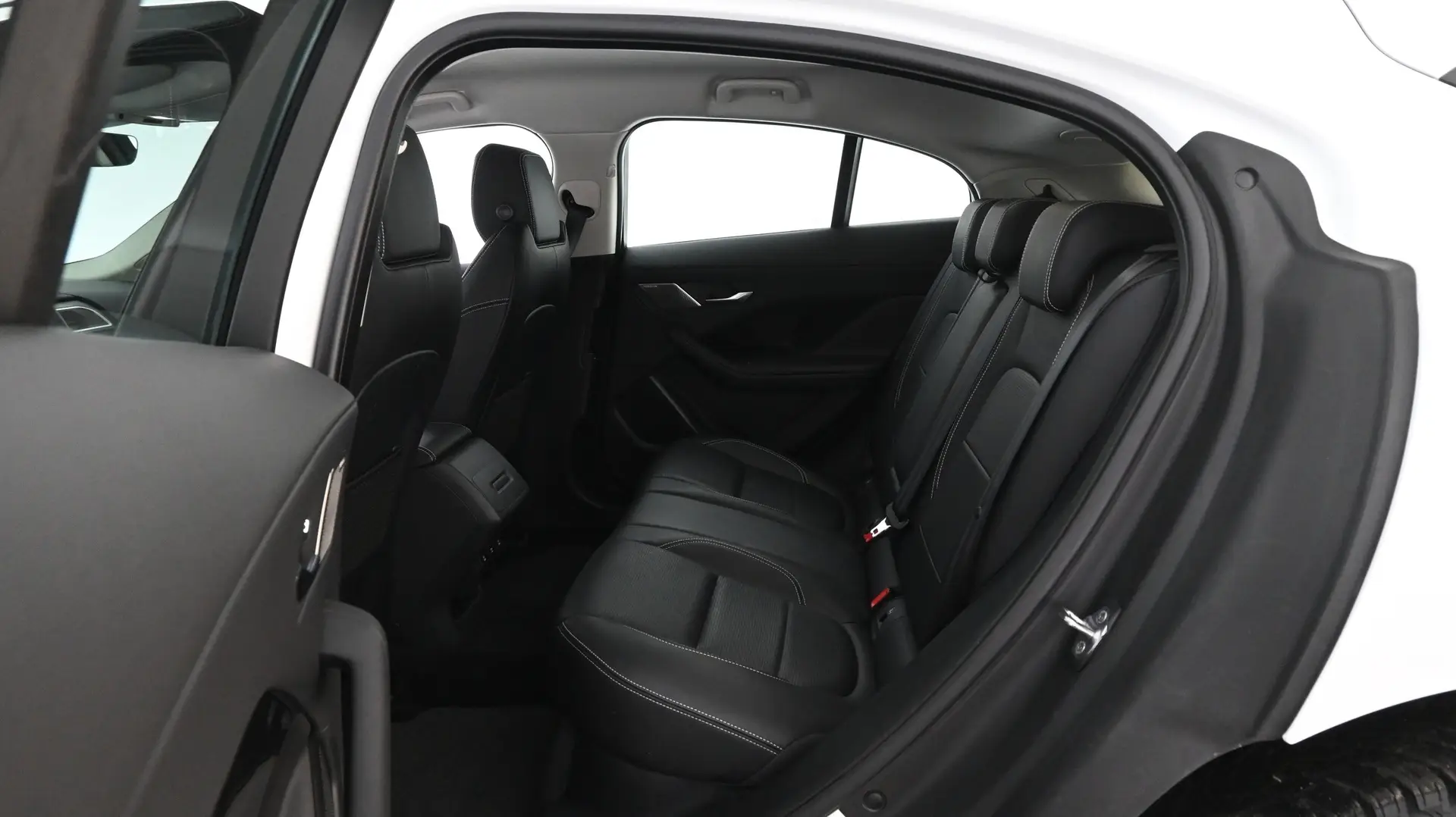 Car Image - 7kFv6uNEiG5Xsn1aDgjpSa