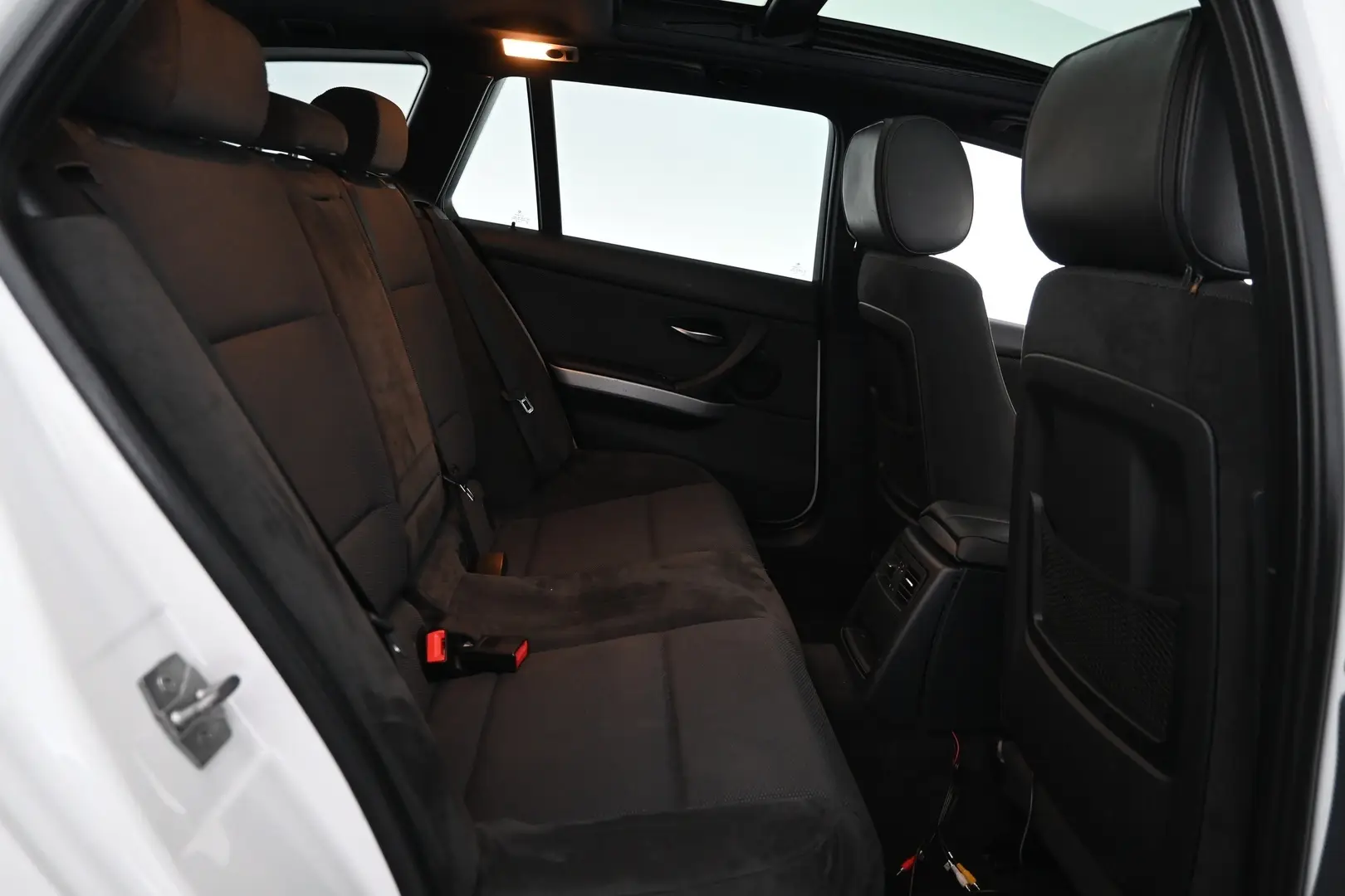 Car Image - 1iYP7cfEd8FWCTWdrMyzLu