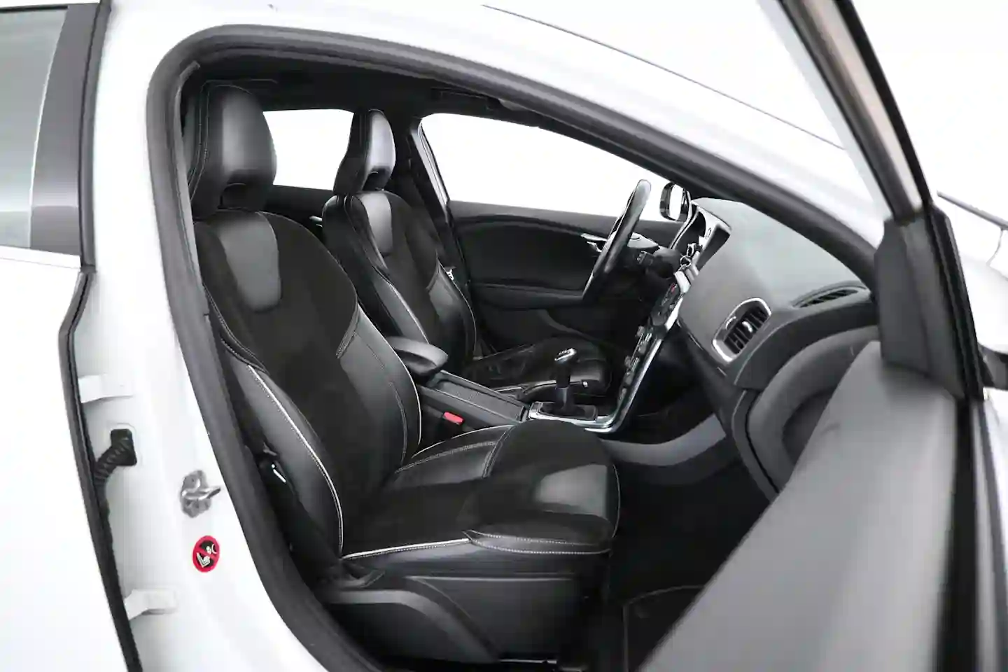 Car Image - LNzkCzCXklhxOcVxVBqCN