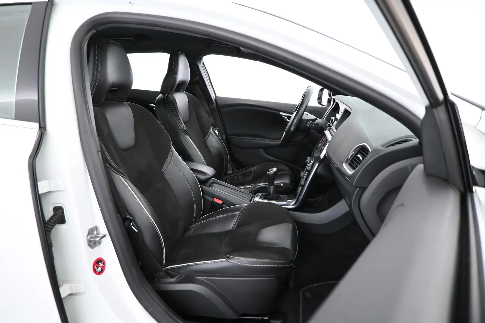 Car Image - LNzkCzCXklhxOcVxVBqCN