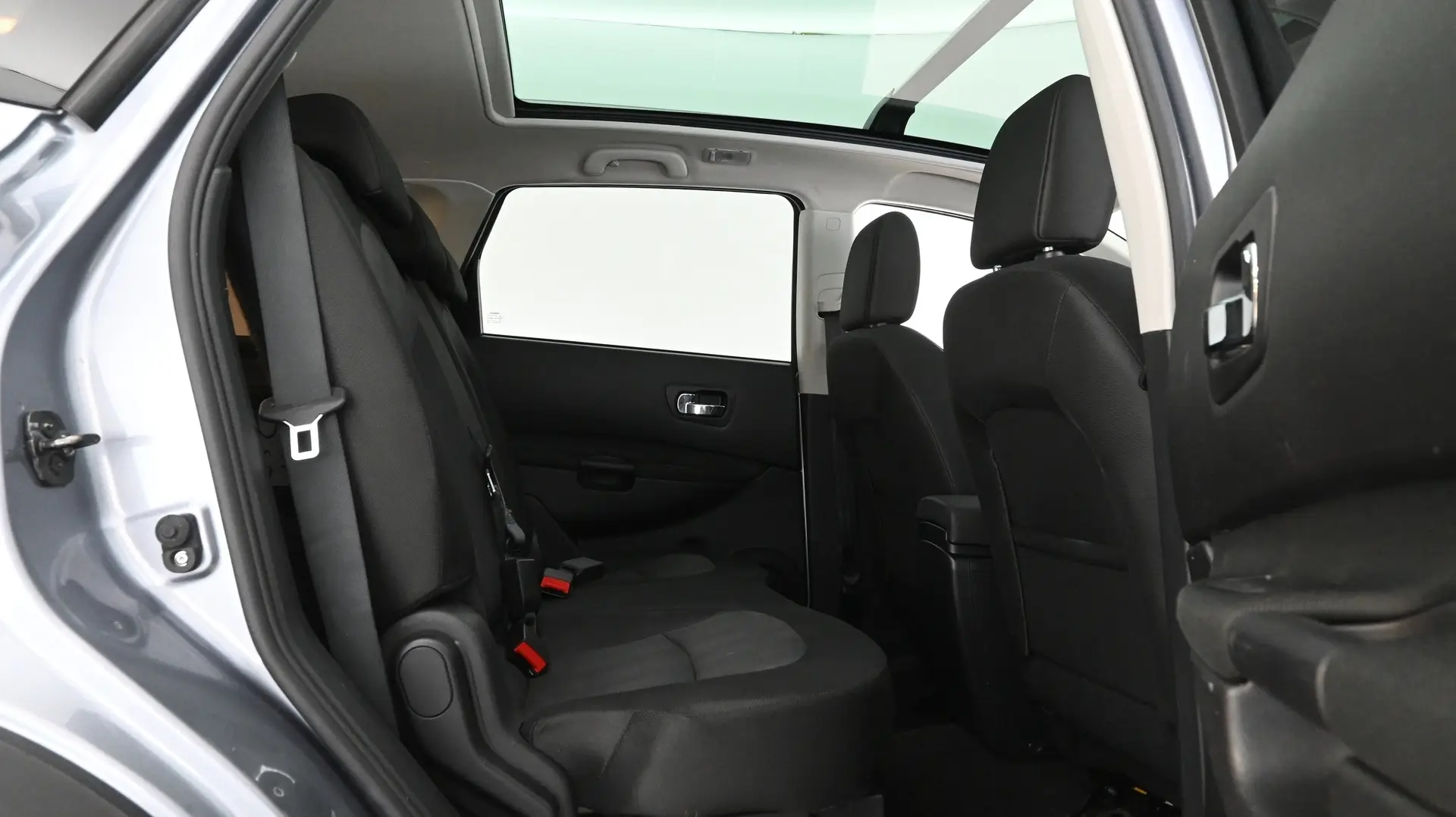 Car Image - 1Ad9jI0KyFbx5ZbwazCNnY