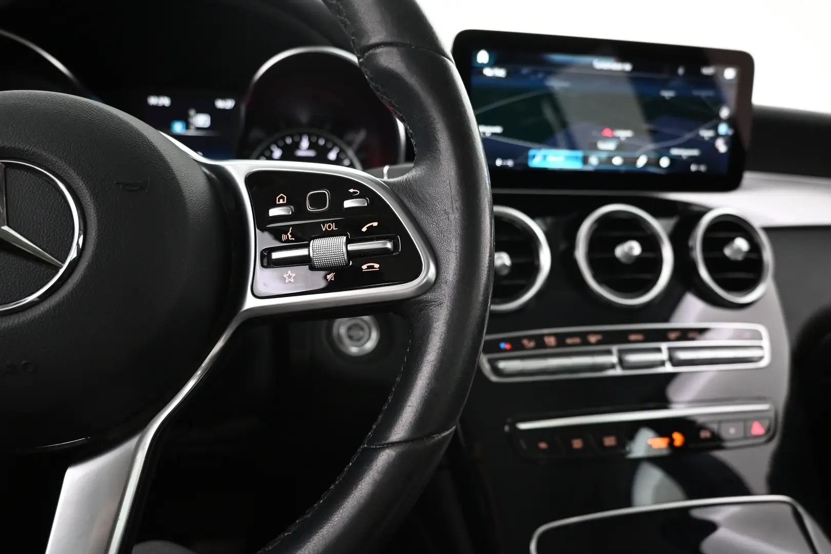 Car Image - 2VhyiIZwJ2dQxOmDFxJhLL