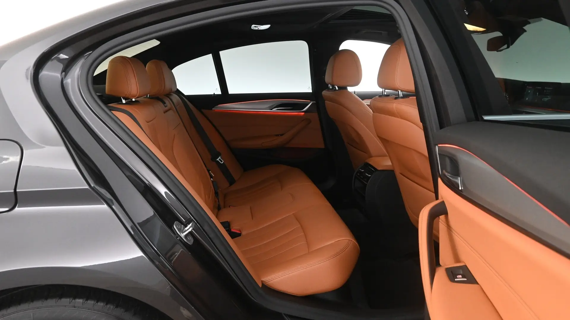 Car Image - 3qSy17TY4WUbfEagtE2UxC
