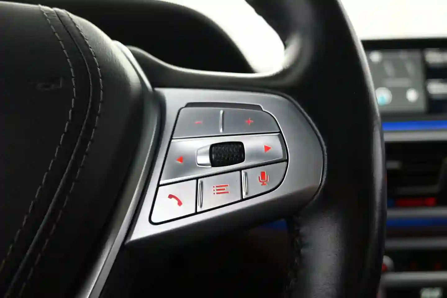 Car Image - 6785V2LtQNyojPl7jlm7Wr