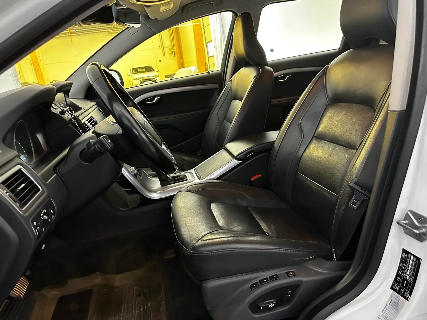 Car Image - 6aVQeKXfVePGTCImnvQENr