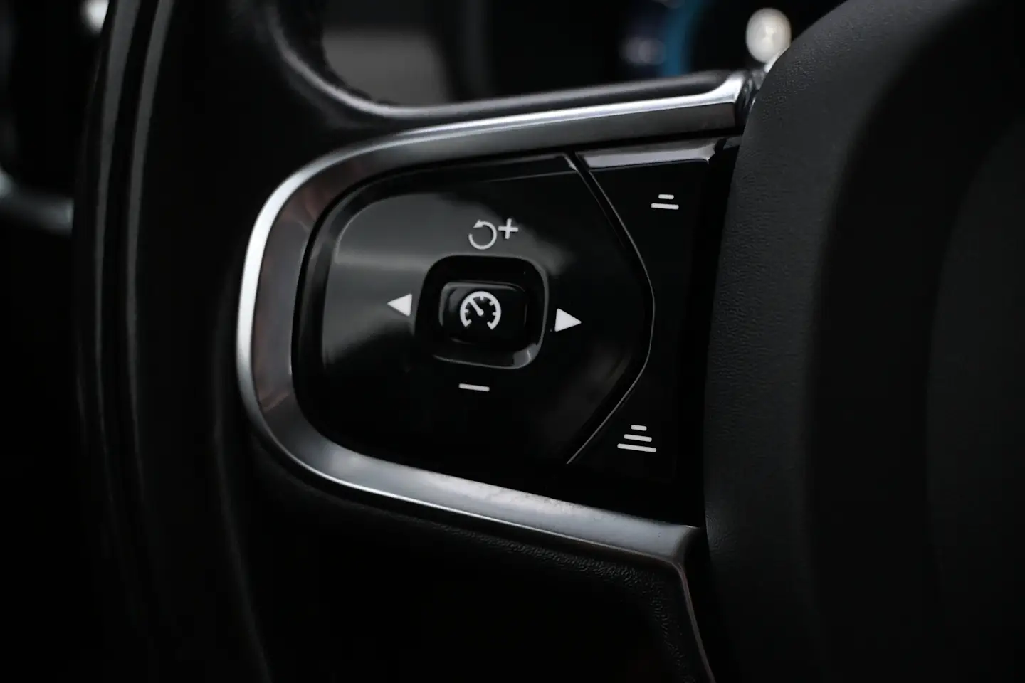 Car Image - 4xaQBJMt9sqErWu7xChVJl