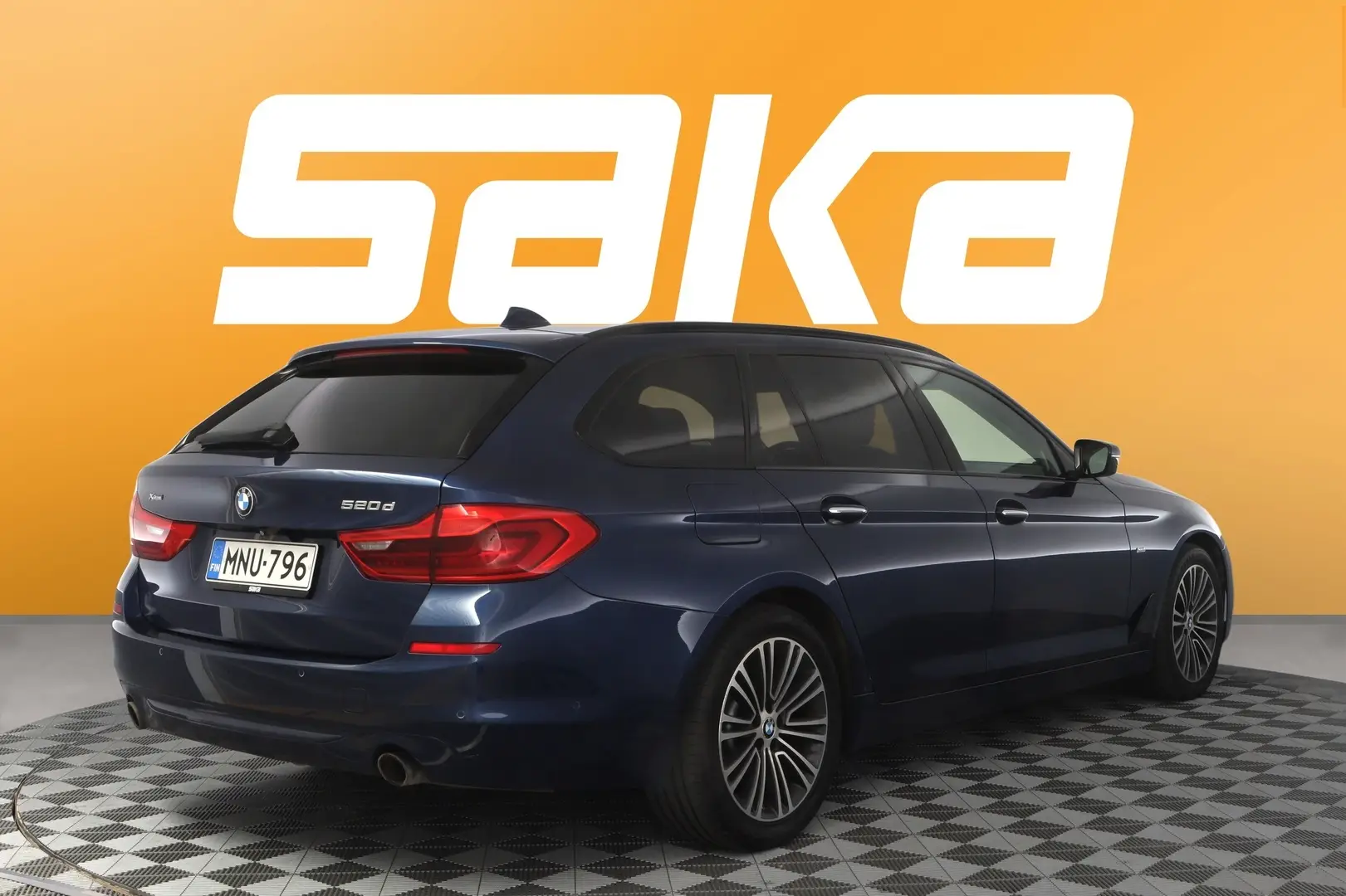 Car Image - 6tbKGmFcXYVzY8q3CuGAIF