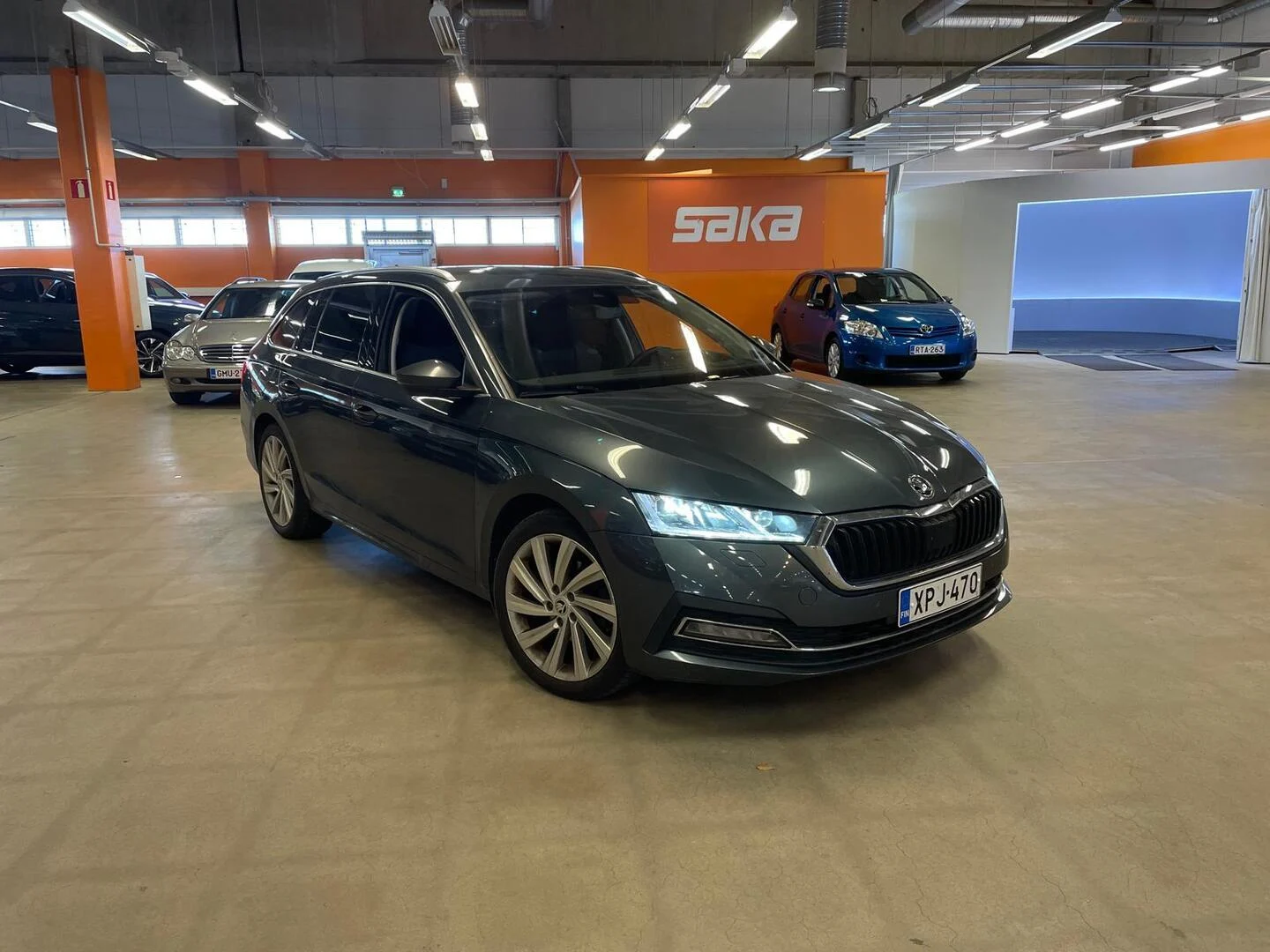 Car Image - dpZ0B7lB6gcwCu6tOOaRW