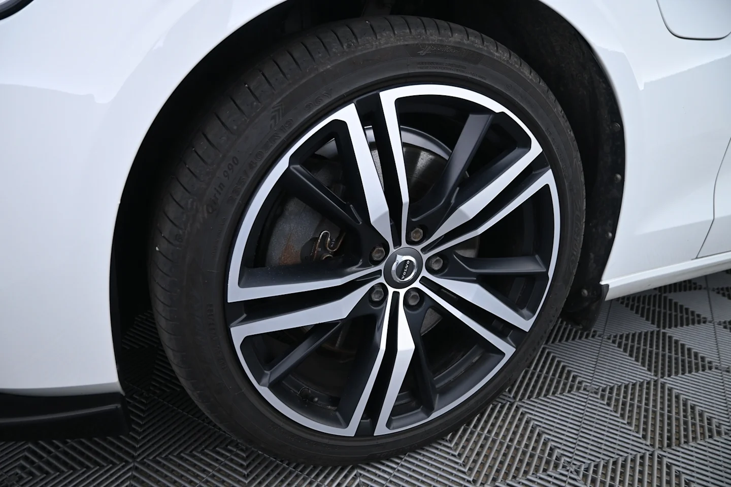 Car Image - 1xMgHtMf12U9Jip2jH8JpS