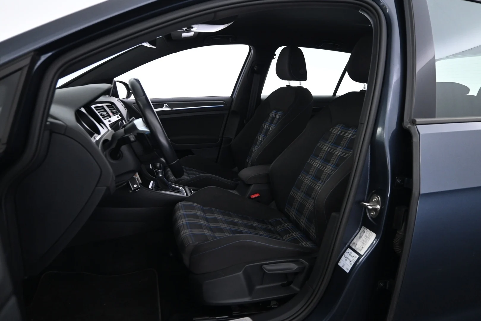 Car Image - 5RChqy5awnkB3YgKHnpQJz