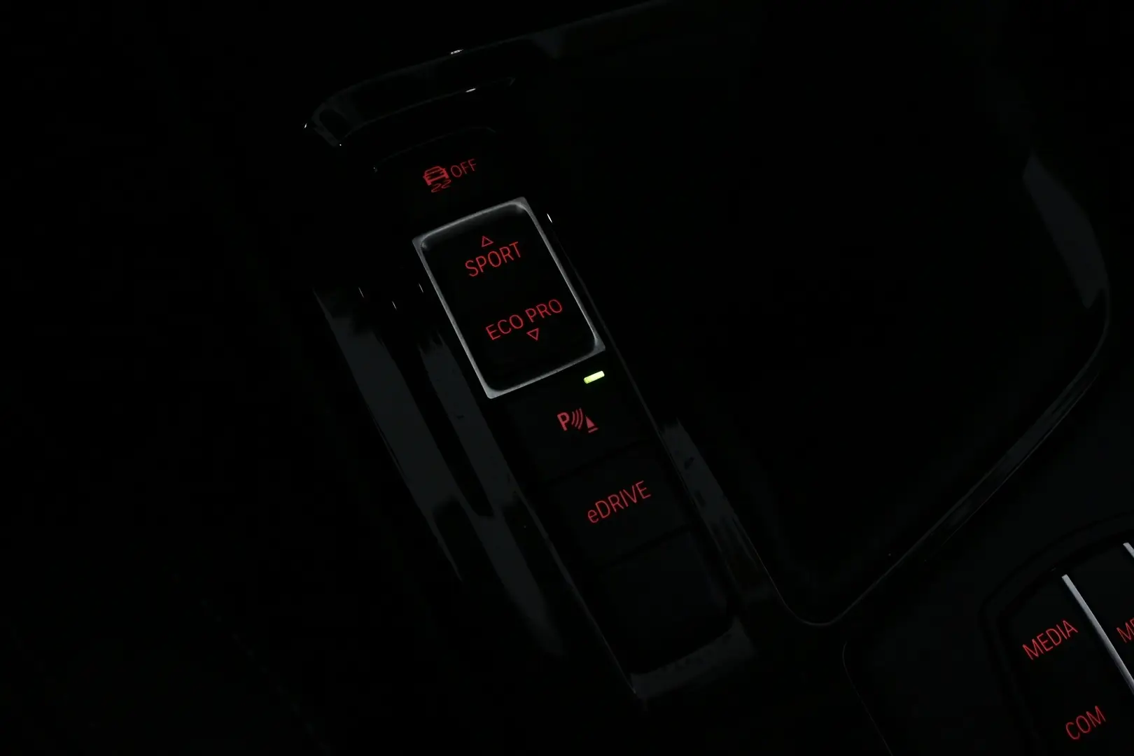 Car Image - 4GQH2LuB9dNzhQ1Fj5JPRX