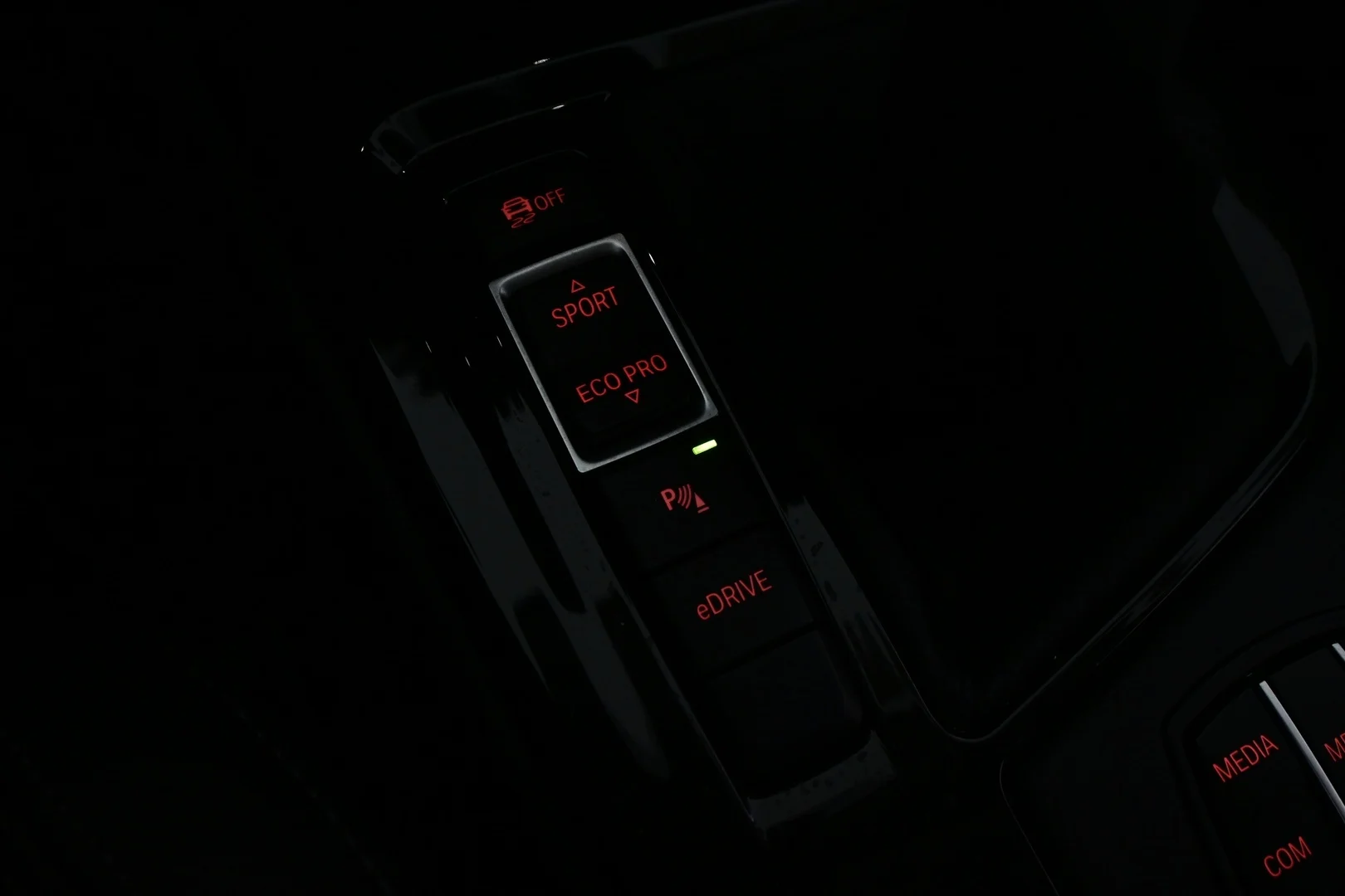 Car Image - 4GQH2LuB9dNzhQ1Fj5JPRX
