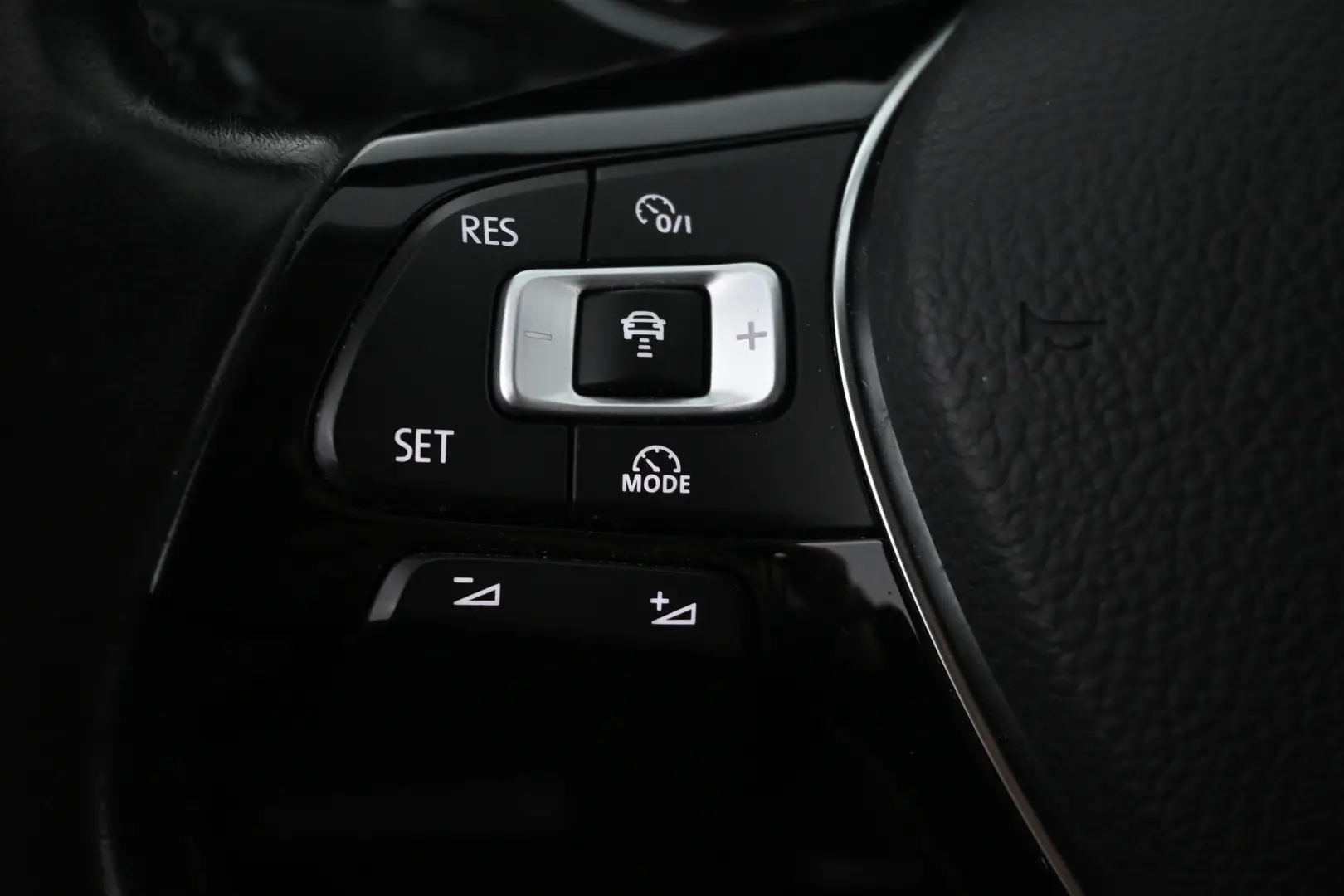 Car Image - 6vFzfQhPpSWwAq259faSeQ