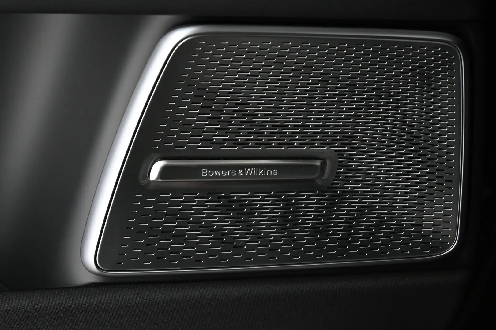 Car Image - 7q6Lc8N39kERI44UFFR6Mn