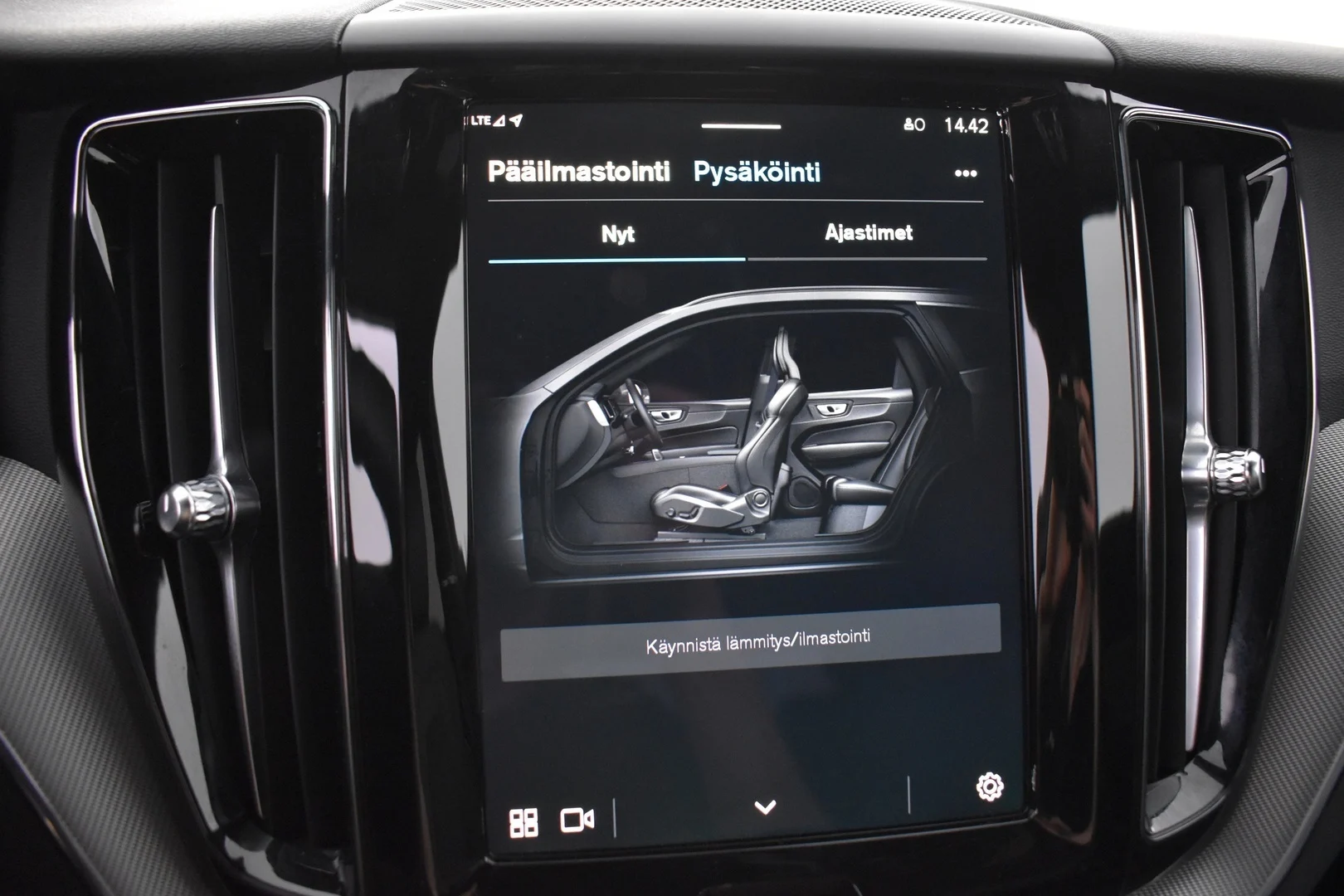 Car Image - 2l8zWTFjzxPQ4ene4M9Mb1