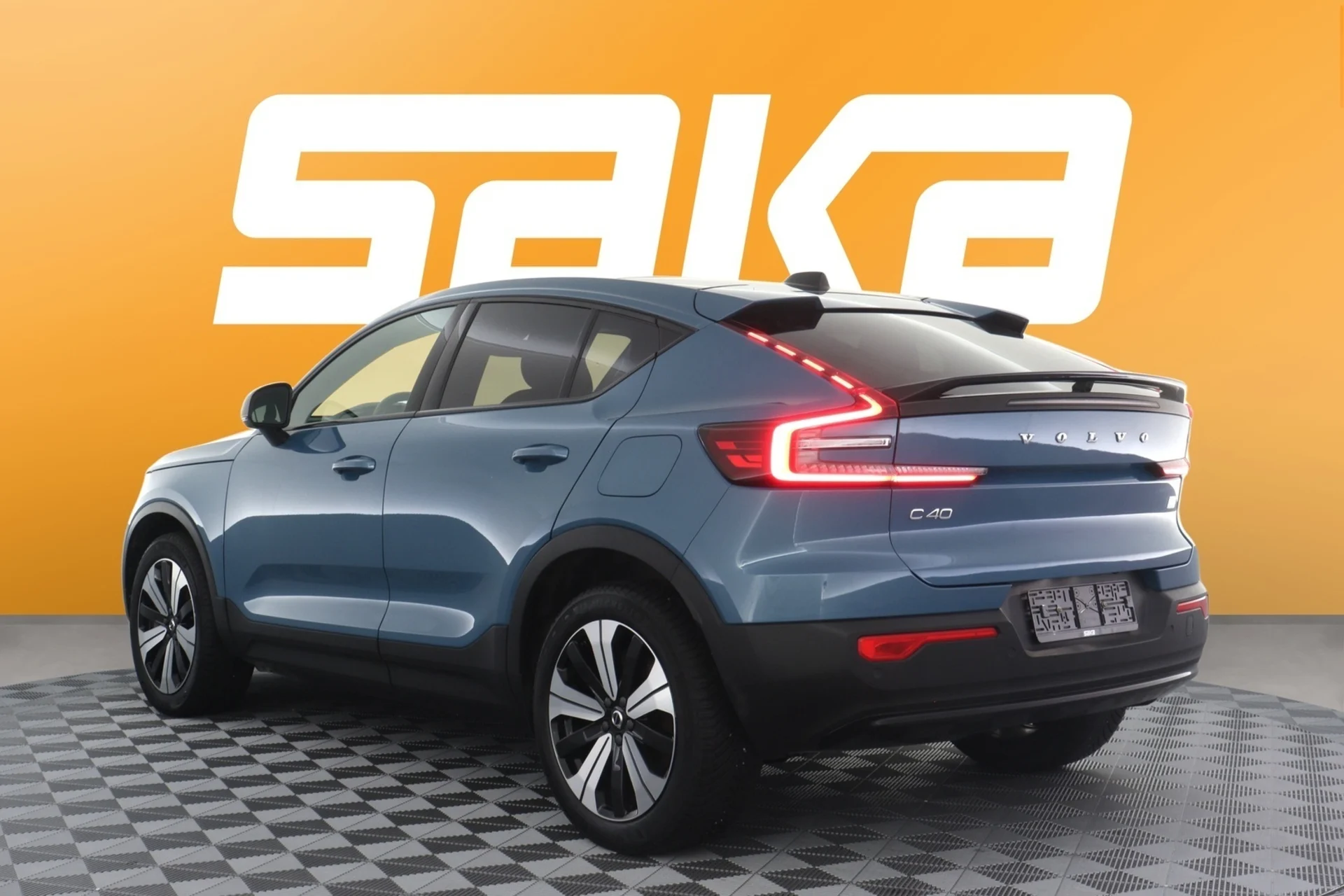 Car Image - xG4PUqfnUjIDeuW6HQeOh