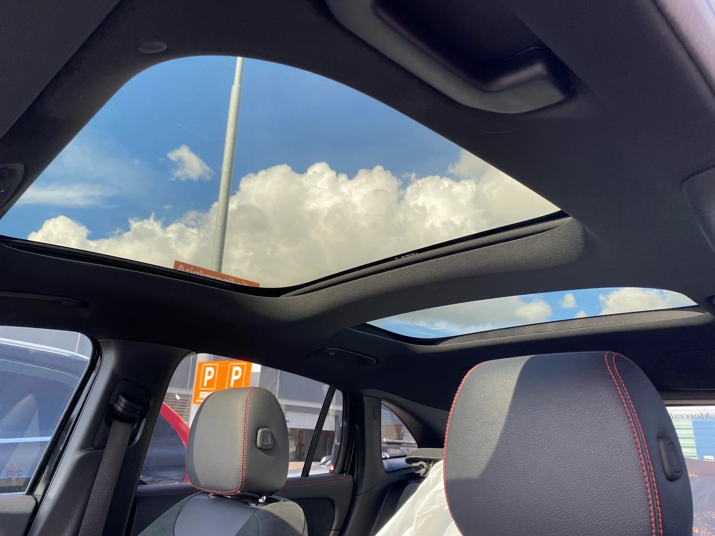 Car Image - 1GhGZmT1DqoWuwVpIOYbxh