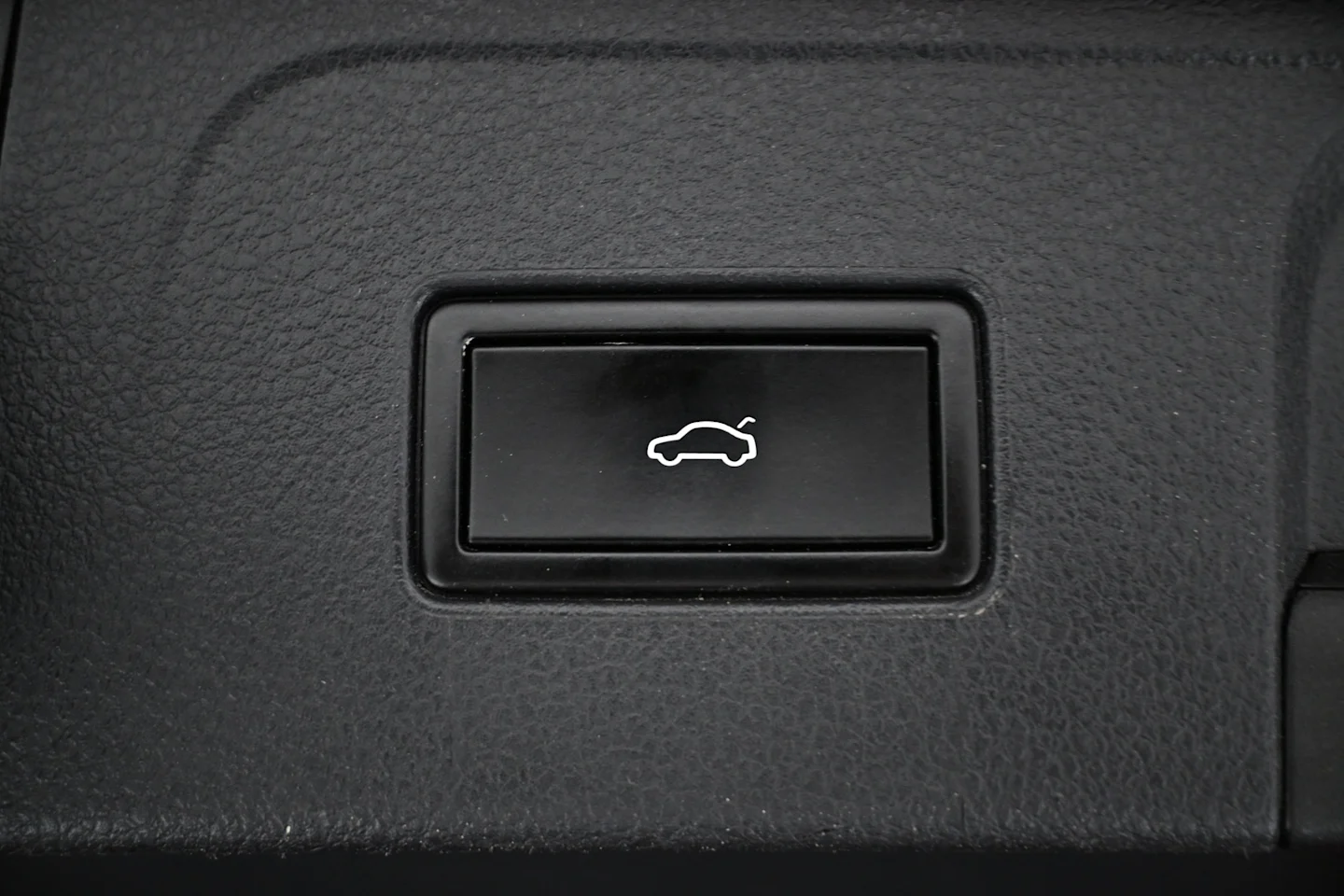 Car Image - 25xr8rl7uSJQynqT200OVQ