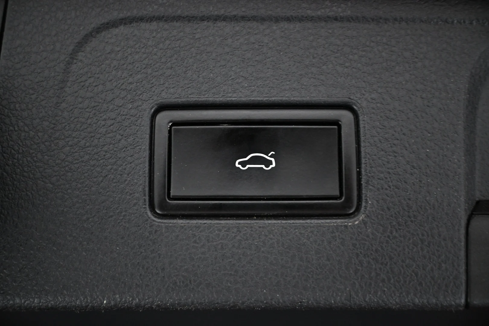 Car Image - 25xr8rl7uSJQynqT200OVQ