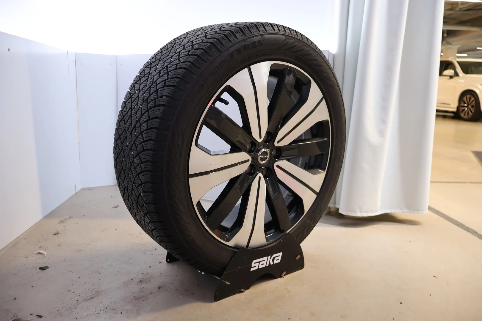 Car Image - 7gXPg5RJQTvD4l8WTf4qZB