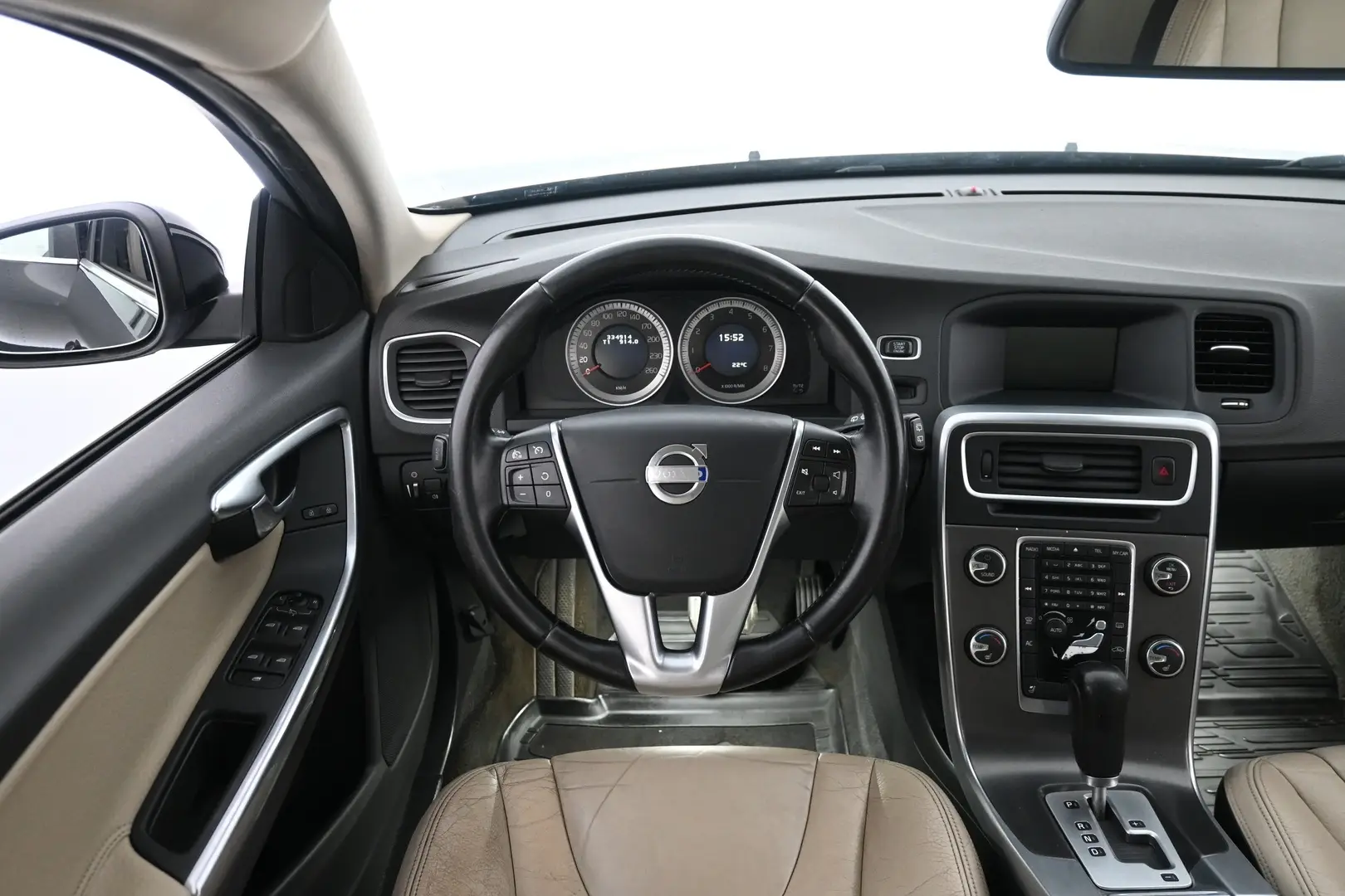 Car Image - 6DjbjsirjHqOL8QjM8KXnV