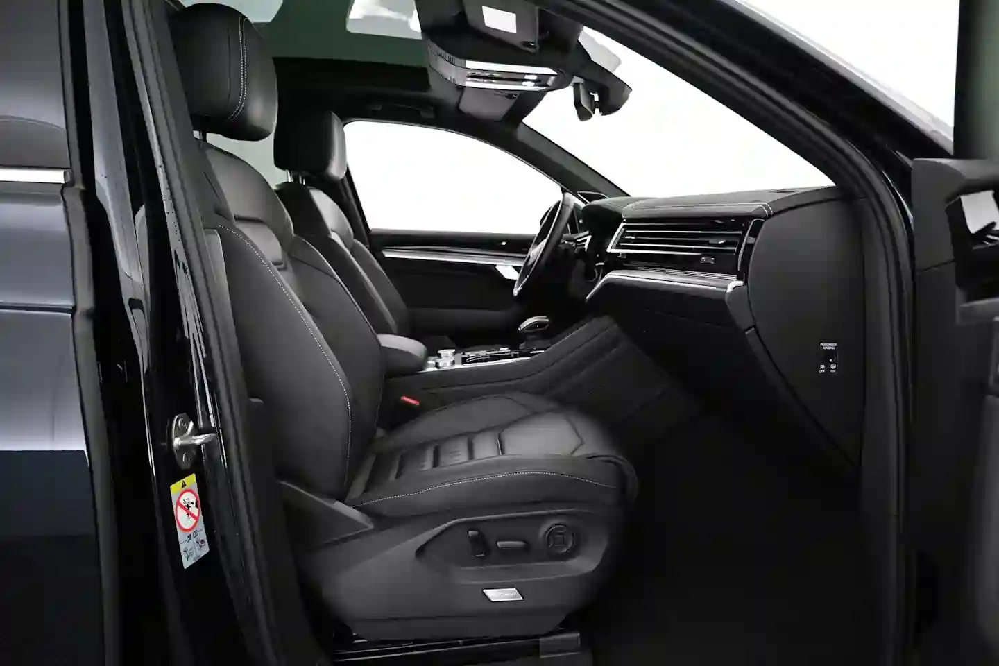 Car Image - xIbrs6Aqvi6sP9Q4q5UVr
