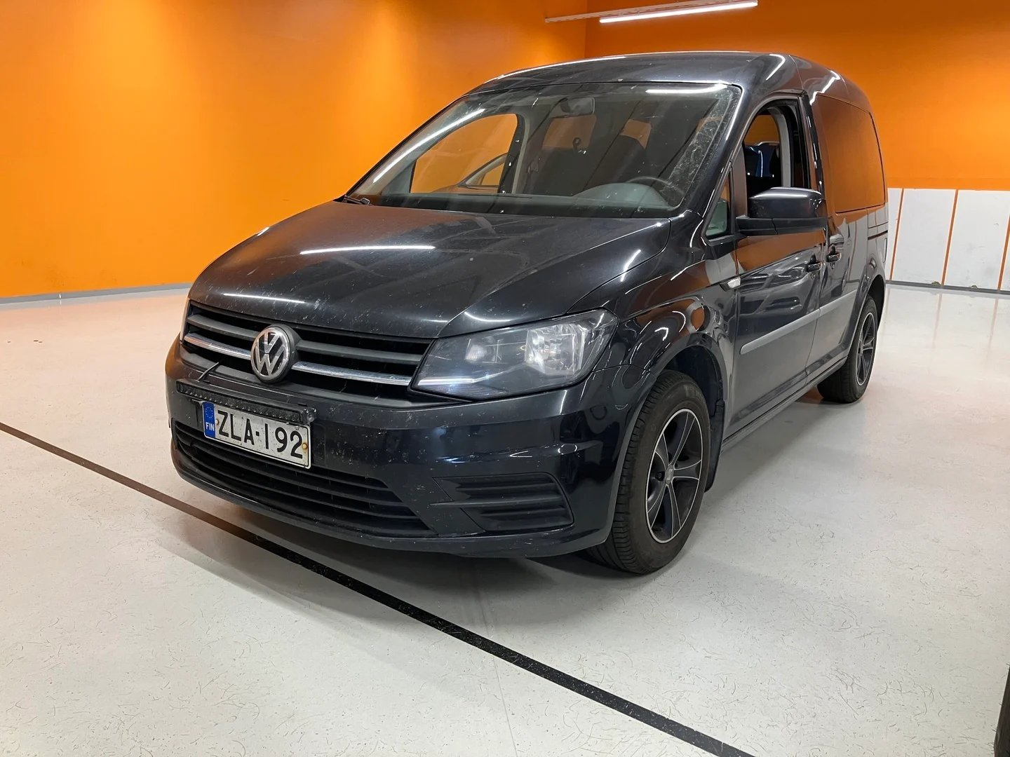 Car Image - 3yfcMfWIq6iqefTevpPsOZ