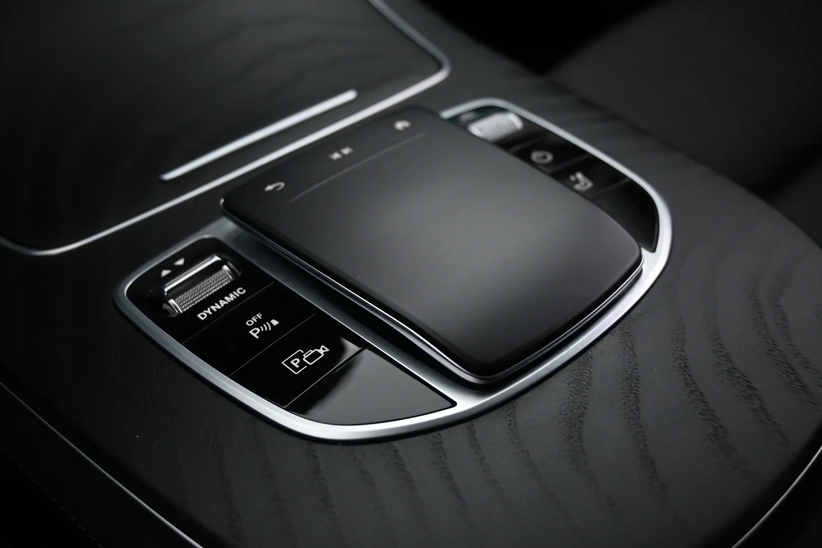 Car Image - 3WMouNXERlvY8n7f1Eqjdf