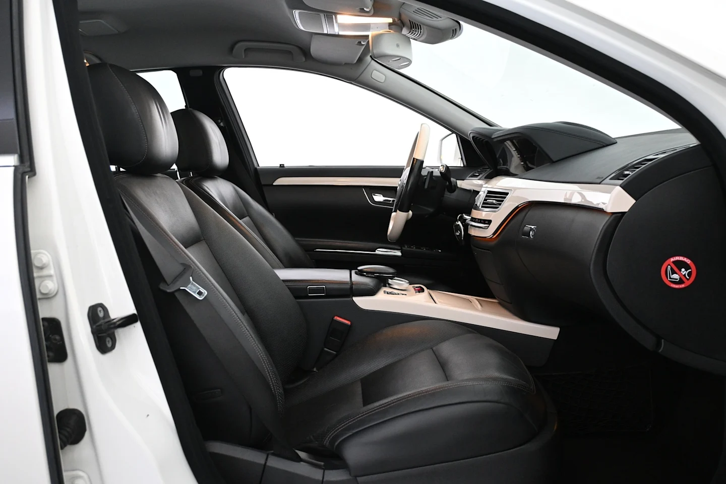 Car Image - 1678NqRLX5sr9QunioaJVf
