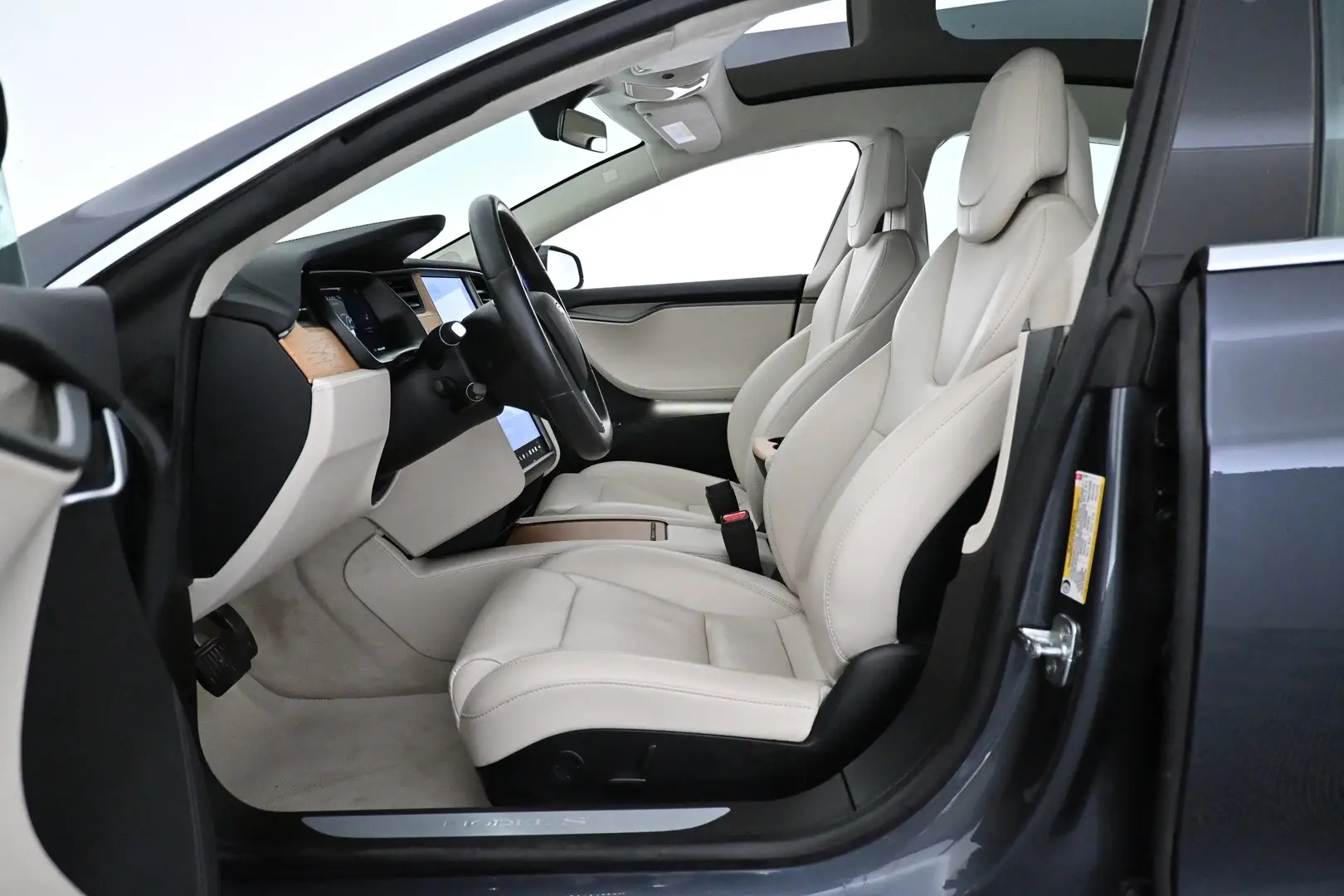Car Image - 1S626i1RxmxuOu0MXCUBBr