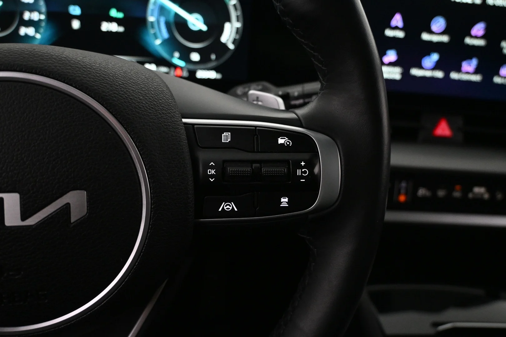 Car Image - 31WPzJGehcBWZ2tltHTe8U