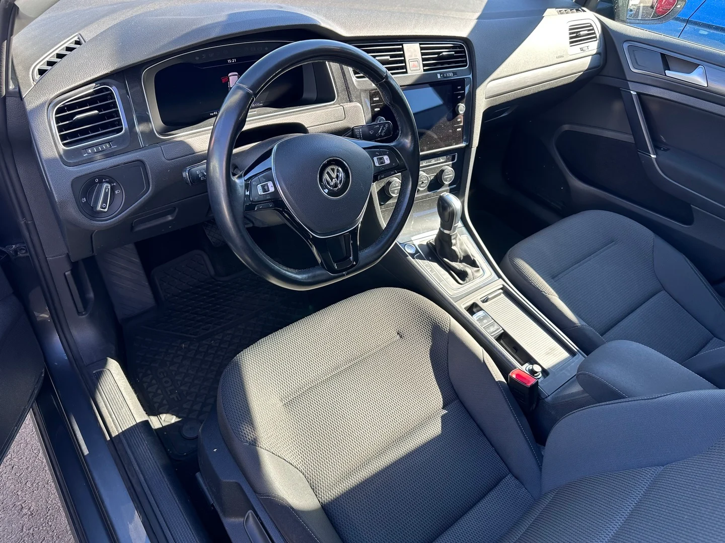 Car Image - 5ULKv0FMX7Y4drEhGfpILW
