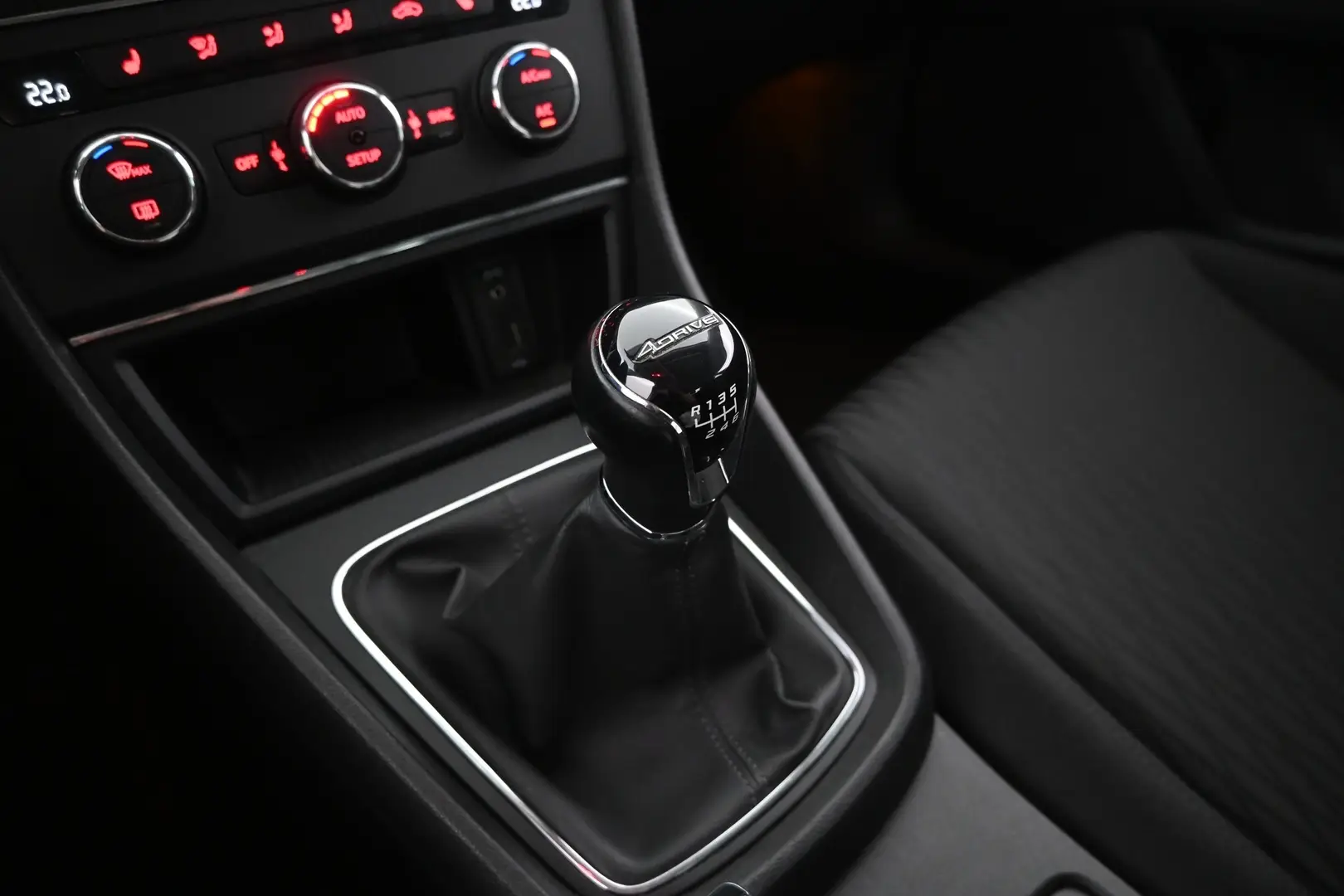 Car Image - 6NMzhanVlOdsHpC119qsXV