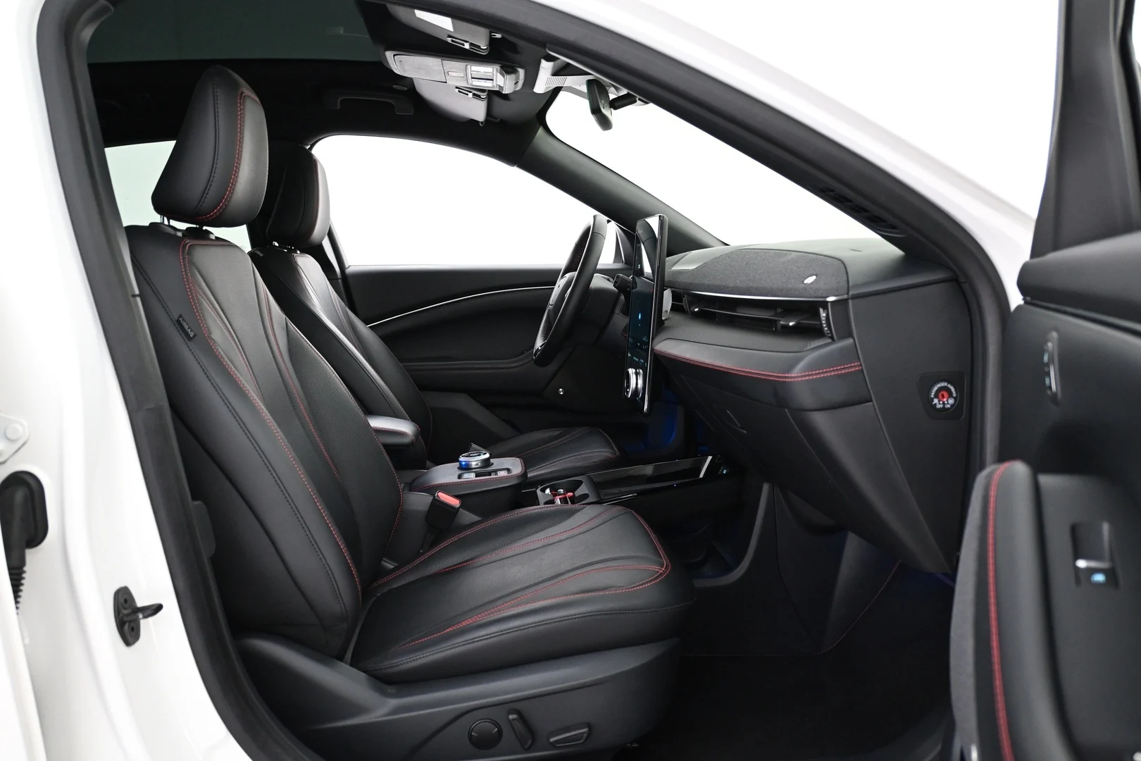 Car Image - 7Gr5ibZjdWTi9IjFPAeiAt