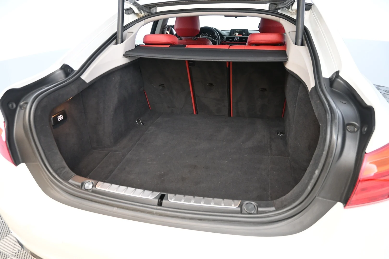 Car Image - 6eH0DCvy4vjoVhDXm0JN2s