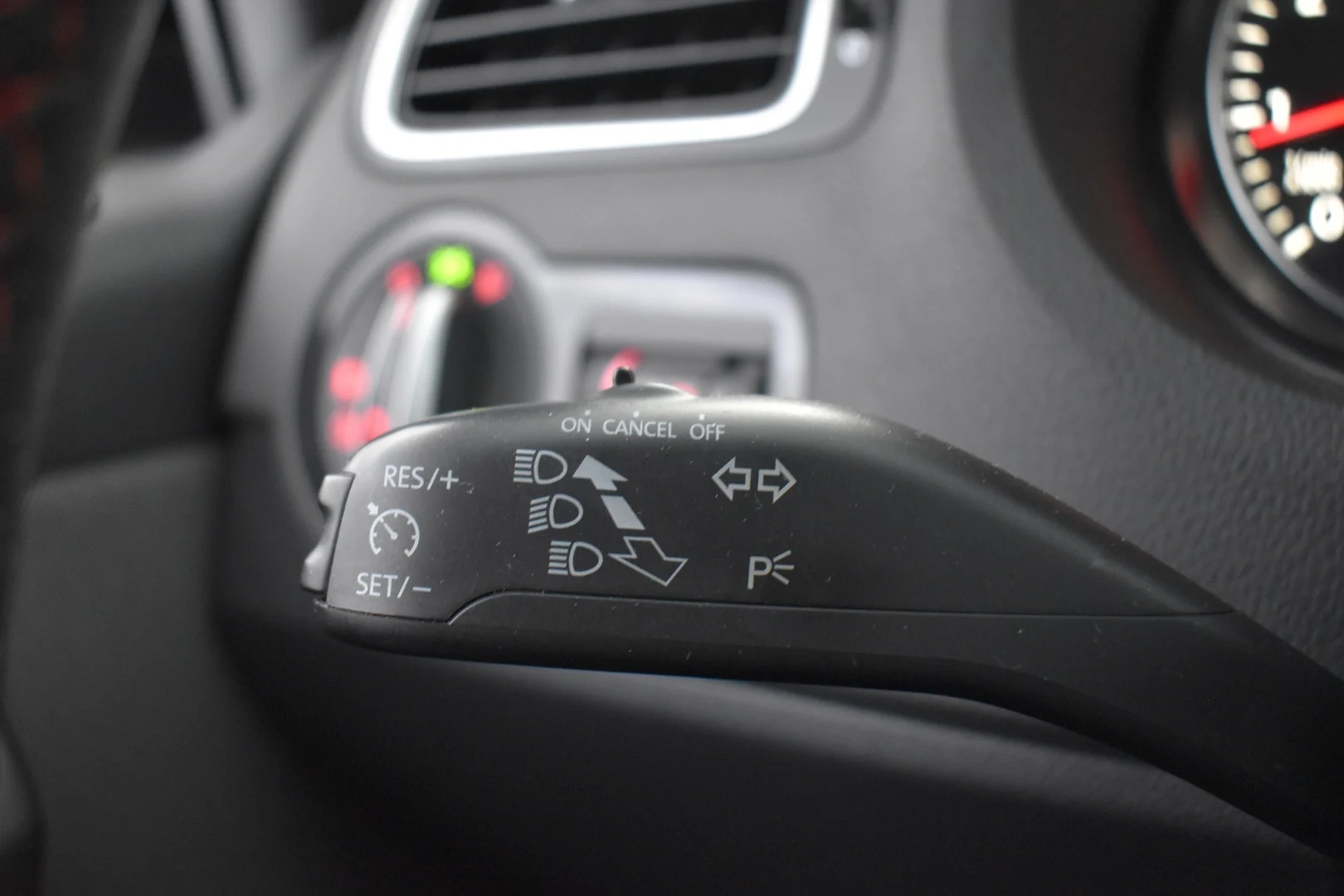 Car Image - 2mSBSBWRvTAjSMesOHEhc5