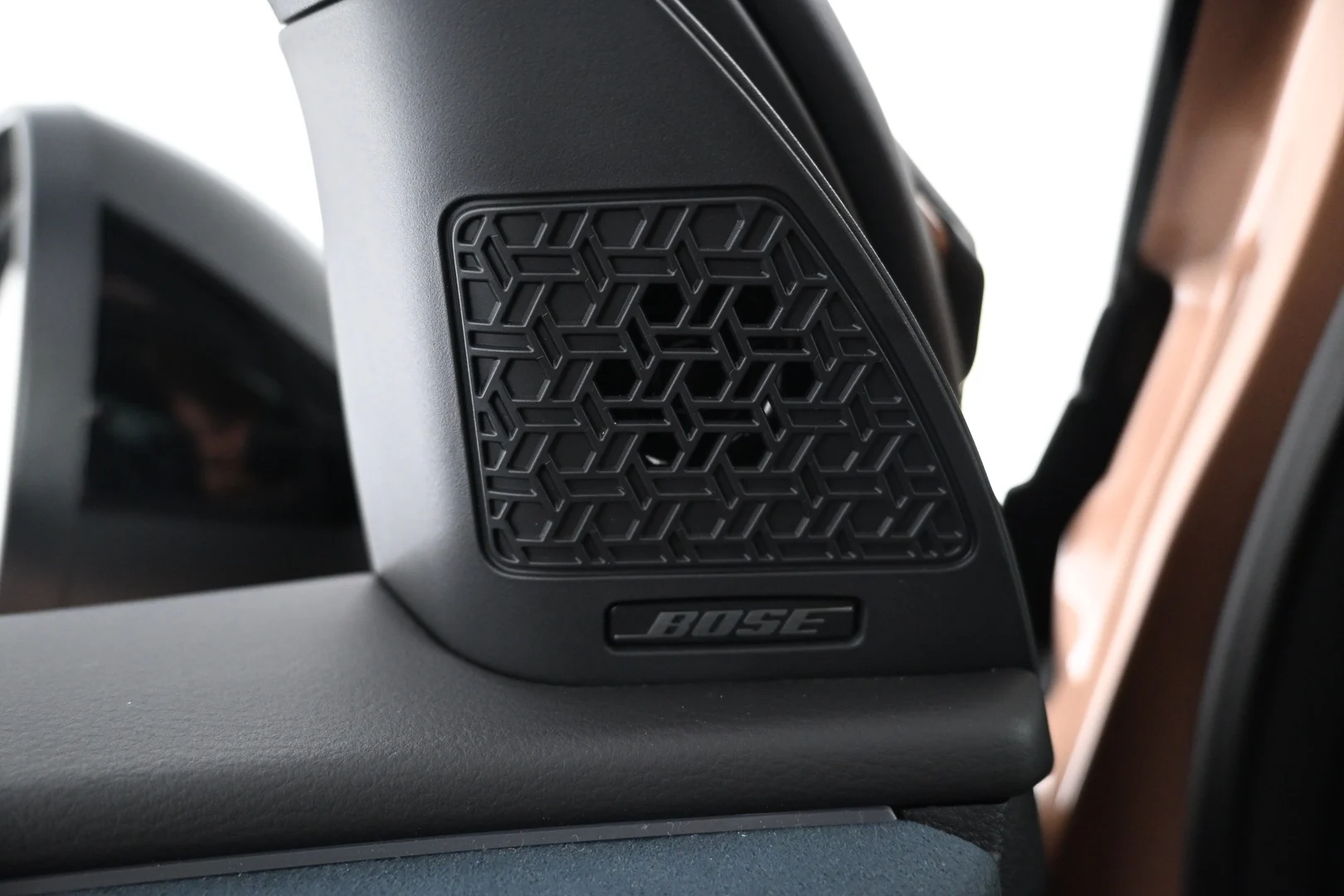 Car Image - 18UjTnLHSFbwKCLdXeIwFg