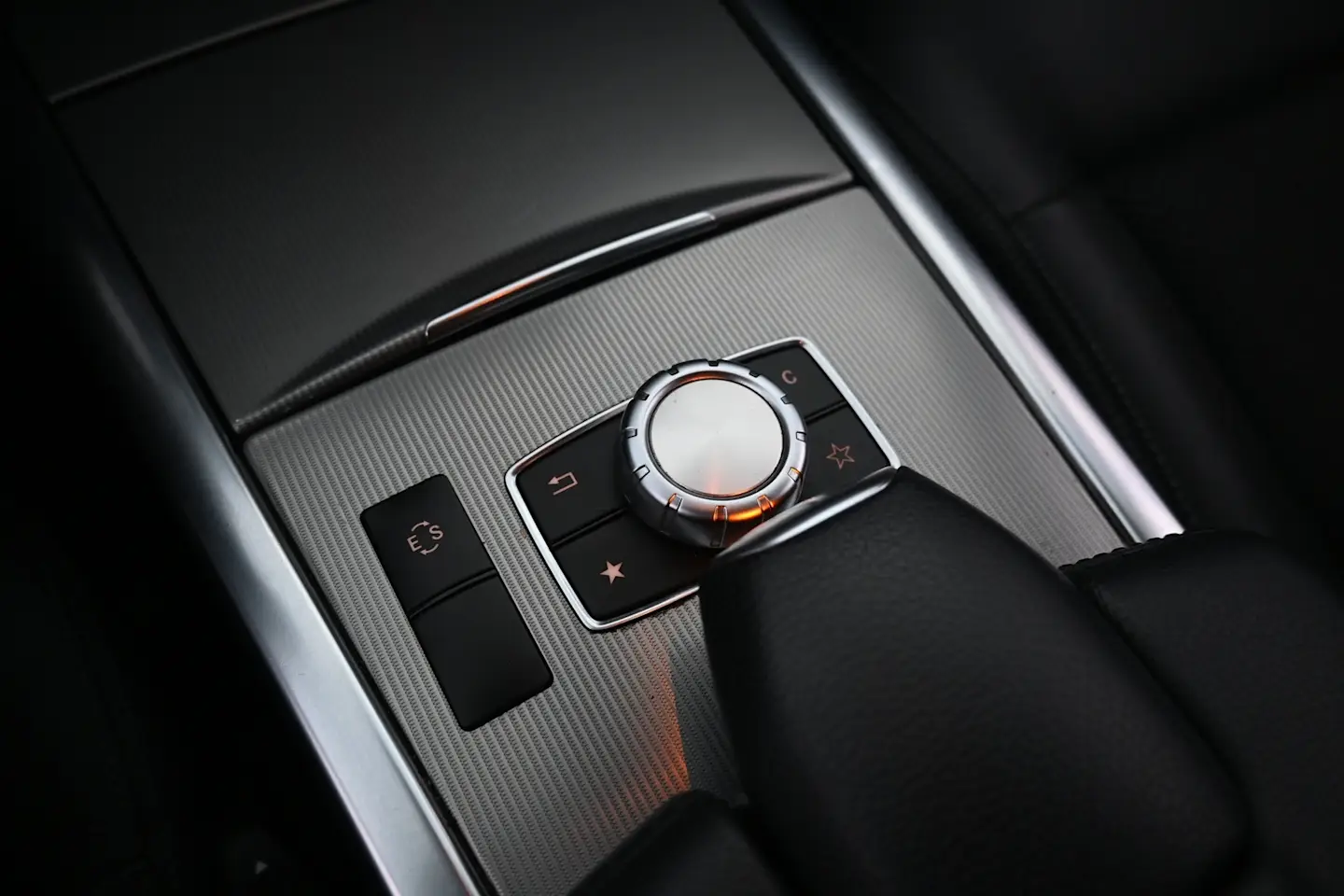 Car Image - 7EVBmiAbRKmq3o8mhpK9hx