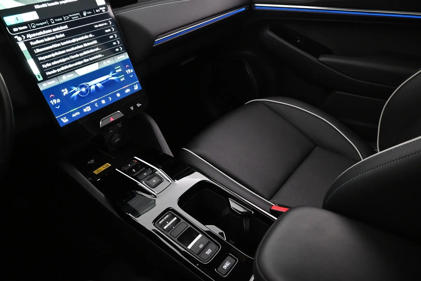 Car Image - 32QxhPU6b4Yv9gpTHEVfHF