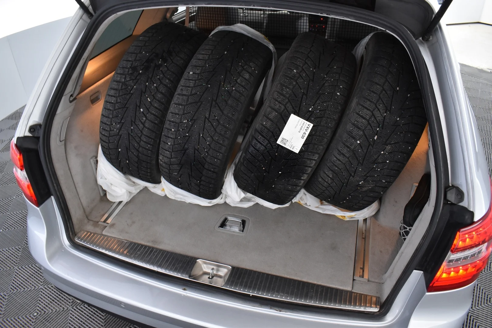 Car Image - 2JP9LvCaLpH0RjFygDSRZC