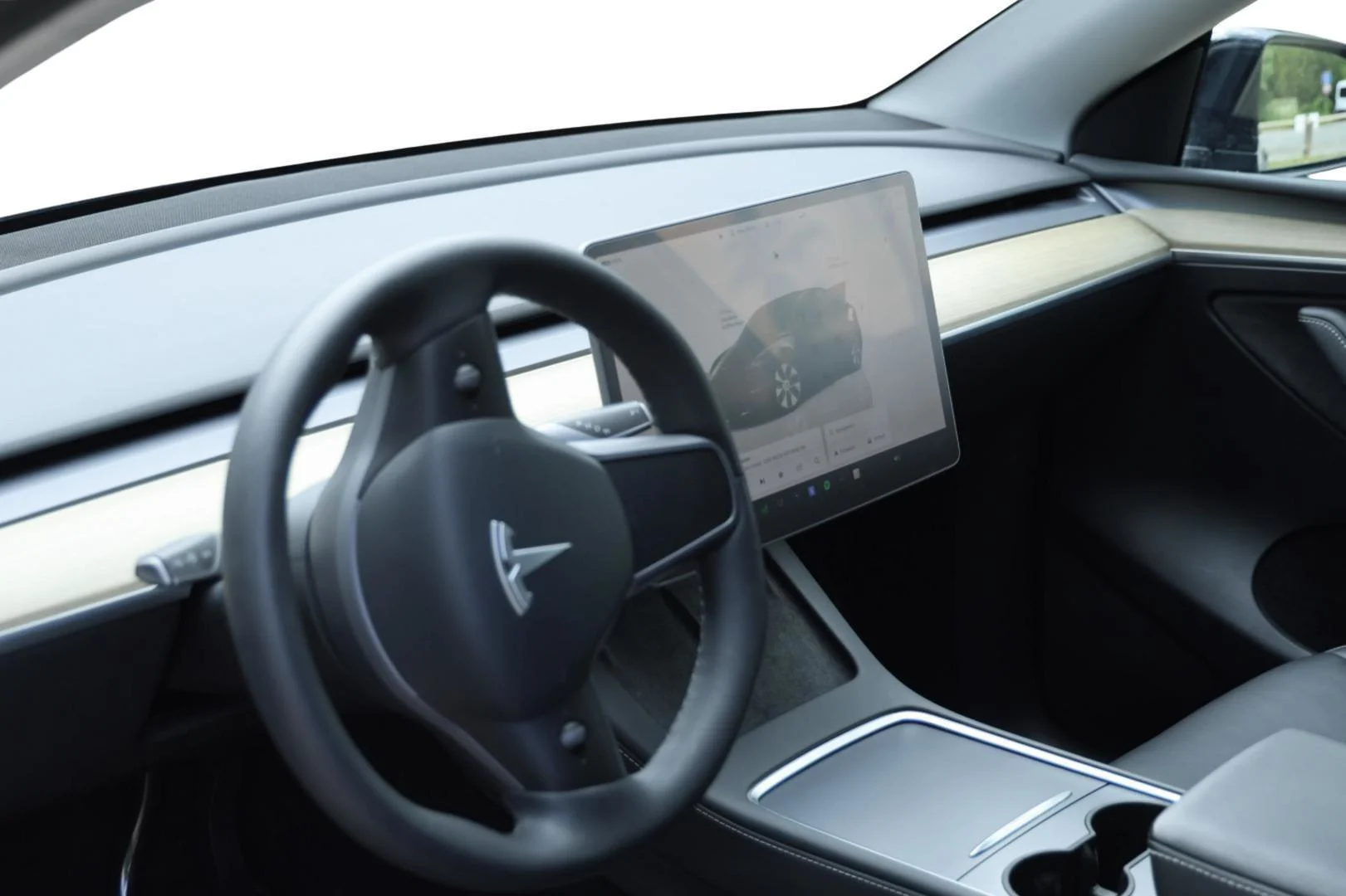 Car Image - 63h6wSRi3nGnh6oCah2V4G