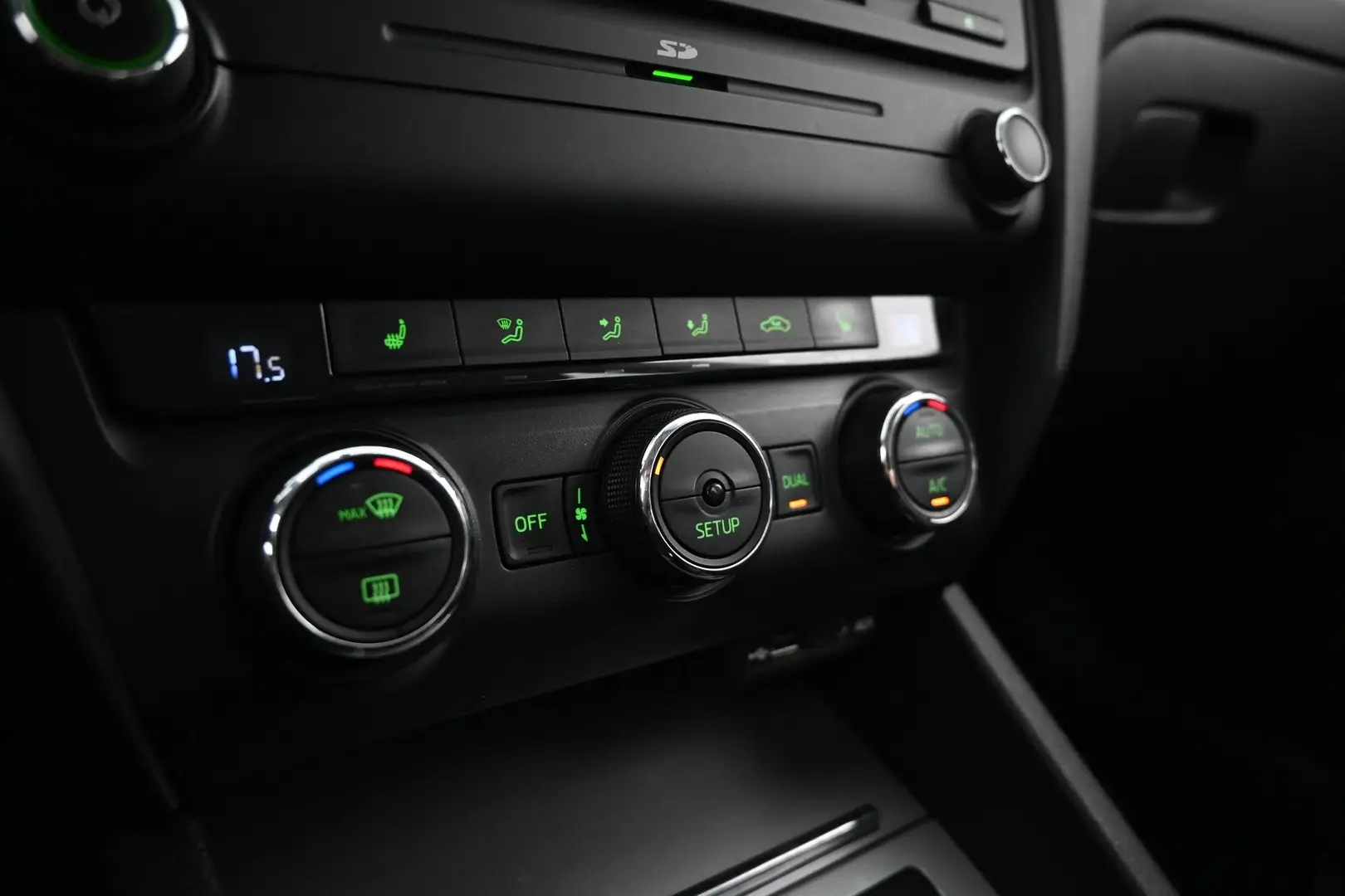 Car Image - 3Fx8TSywdG1GgV5XuIokcH